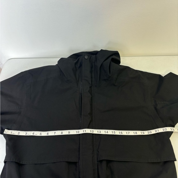 Eddie Bauer Men’s Hooded Rain Jacket - Picture 3 of 8